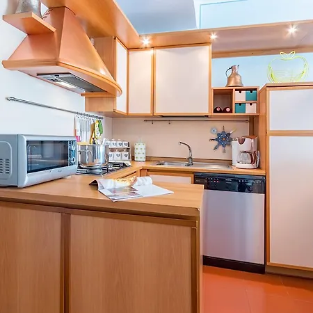 Il Girasole Apartment *